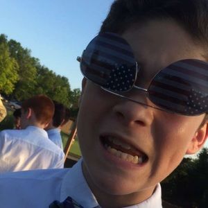 Meet your Posher, Jonathan